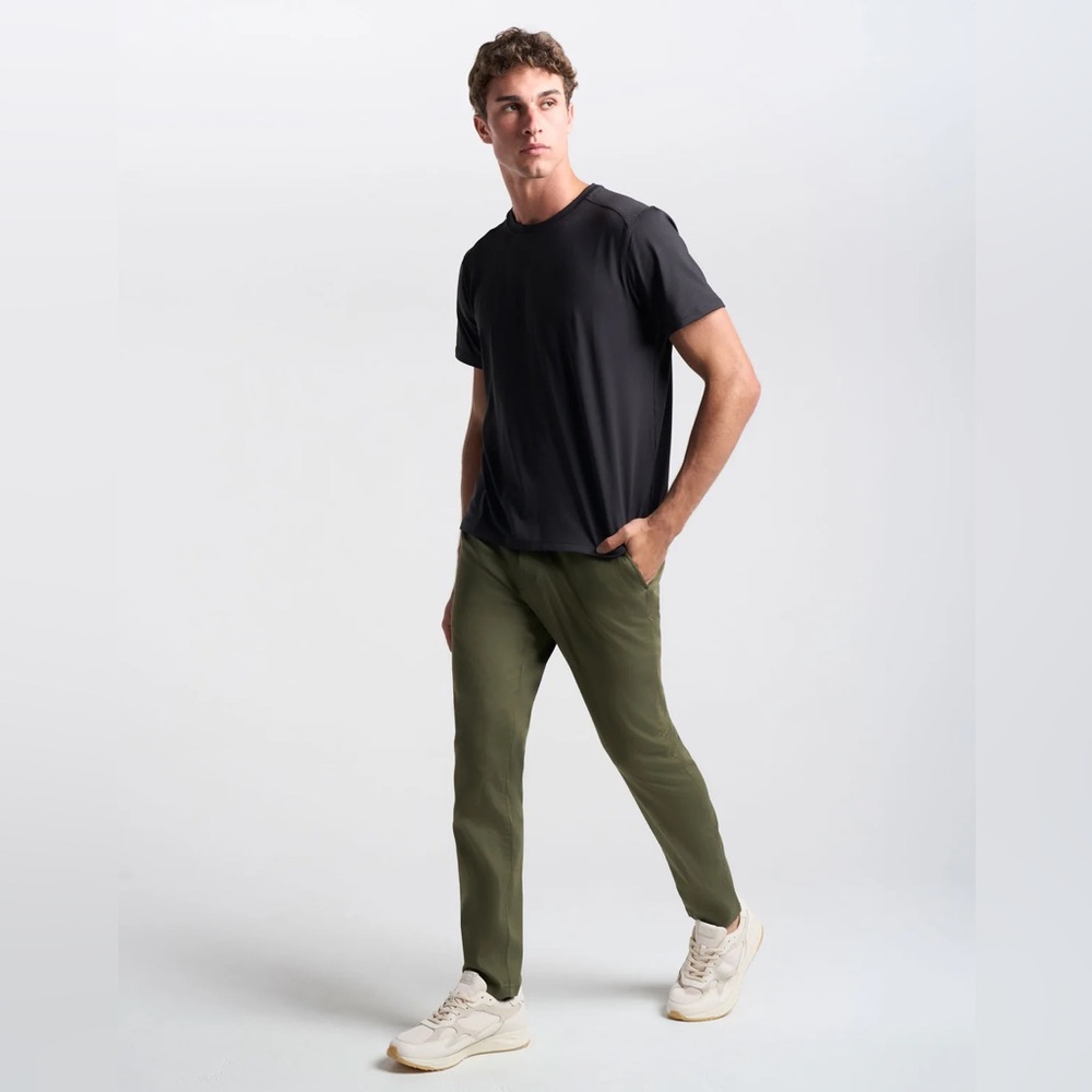 Like New Birddogs pants Alfred Itchcocks Stretch Khaki Hunter Green Size: 32x30 - Picture 7 of 7